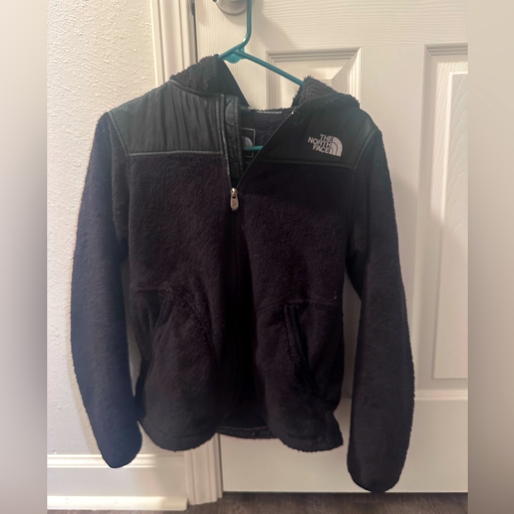 Women’s black north face hooded jacket- small